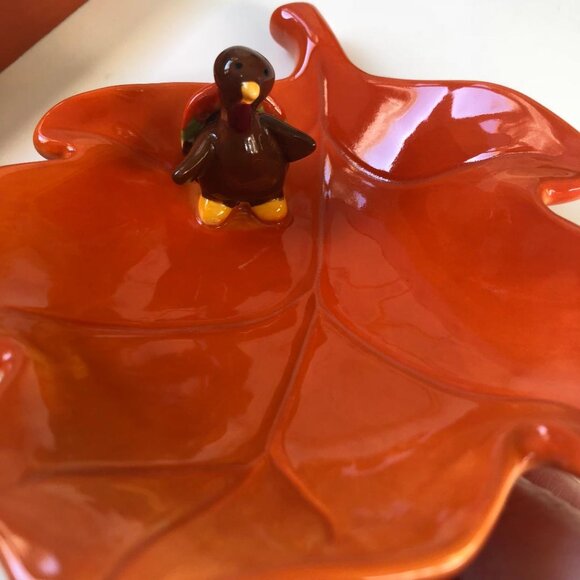 Russ, Adorable, Ceramic, Orange Leaf Trinket Dish with Small Turkey, appx 6"x7" - Picture 2 of 10